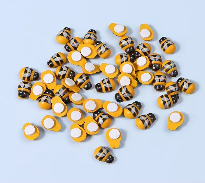 kleine Deko-Bienchen aus Holz