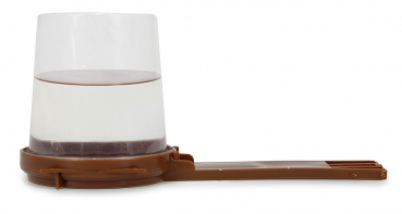 Fluglochfütterer und Tränke